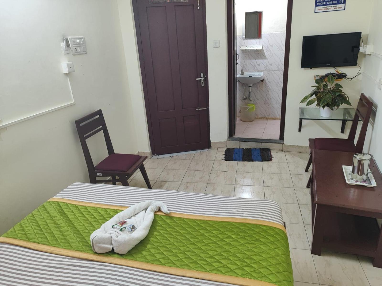 טריואנדרום Hotel Gamas Inn מראה חיצוני תמונה